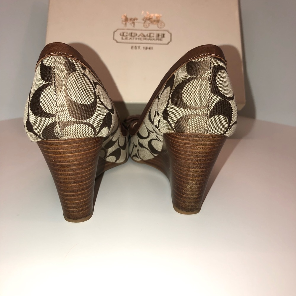 COACH Peep-Toe Khaki/Walnut Wedges - Picture 3 of 8
